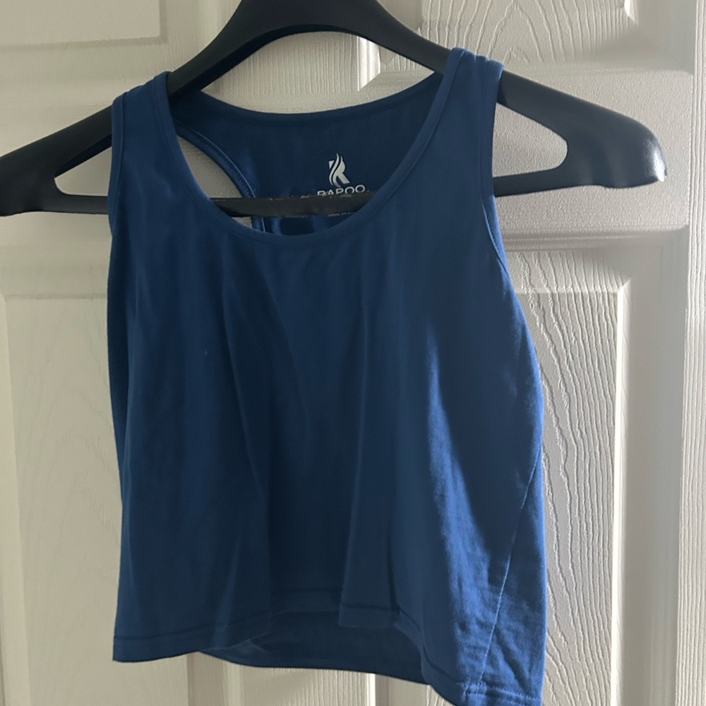 Sports top
